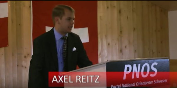 Axel Reitz spricht am Parteitag der PNOS 2011 im Chalet Pilatus LU