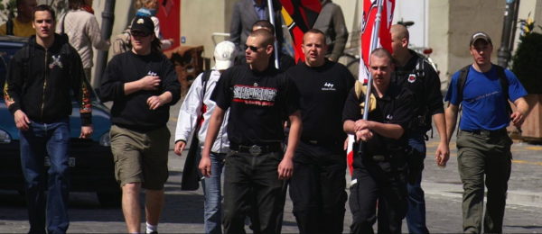 Die Nationale Offensive am Zweitagemarsch in Bern: Cedric und Alex Rohrbach (v.l.) sowie Lukas Kunz, Reto Siegenthaler, Oliver Kobel und Martin Roth (v.r.).